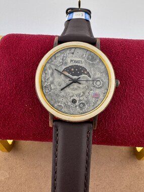 Vintage Fossil FM-1890 "Moon Landing" Lunar Surface Moon Phase Watch